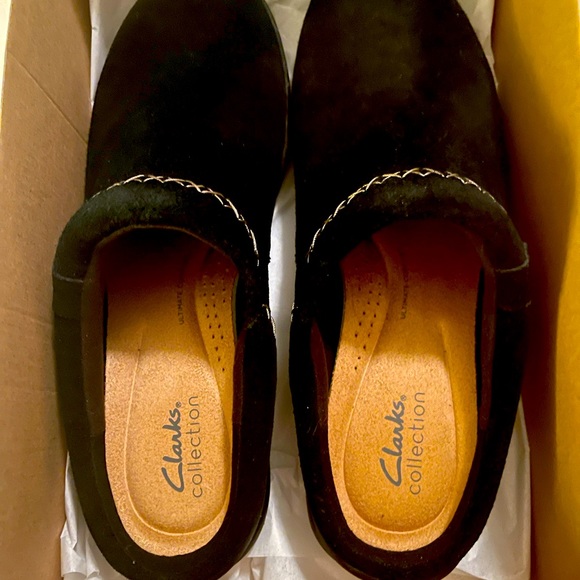 Brand new Clarks suede mules super cute. - Picture 1 of 7